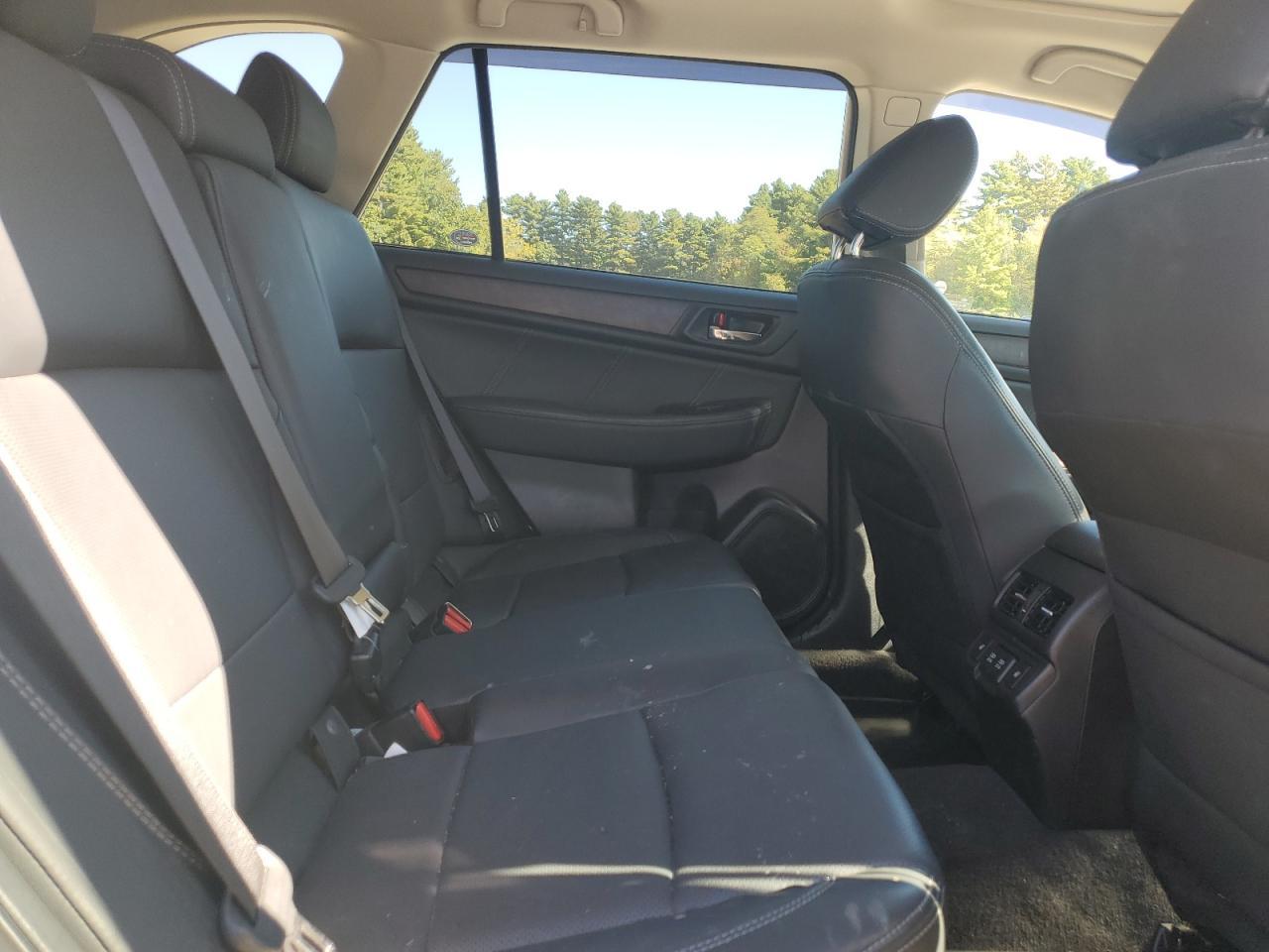 2019 SUBARU Outback