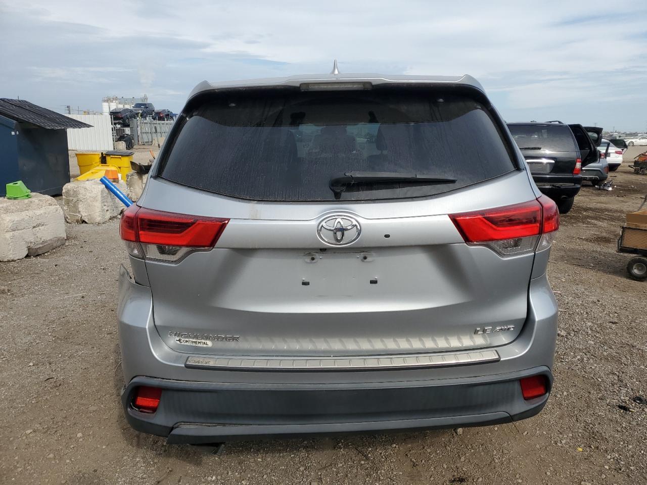 2017 TOYOTA HIGHLANDER