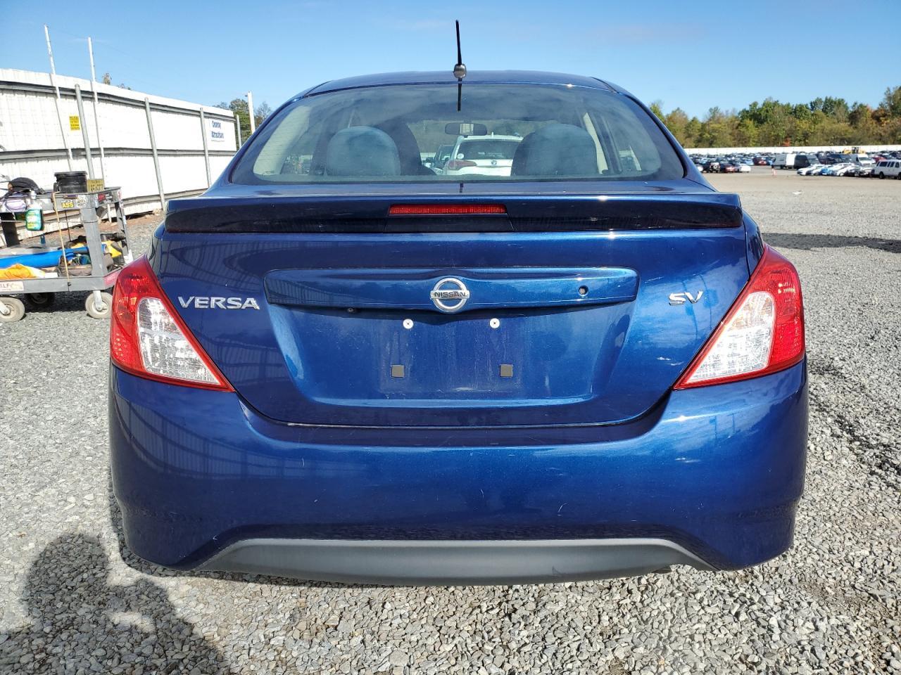 2019 NISSAN VERSA