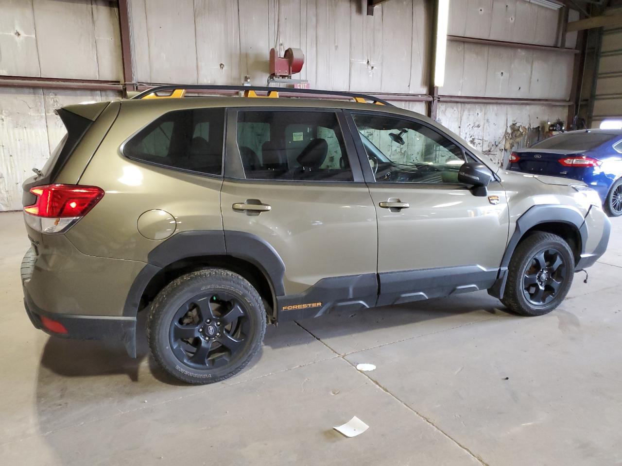 2022 SUBARU FORESTER