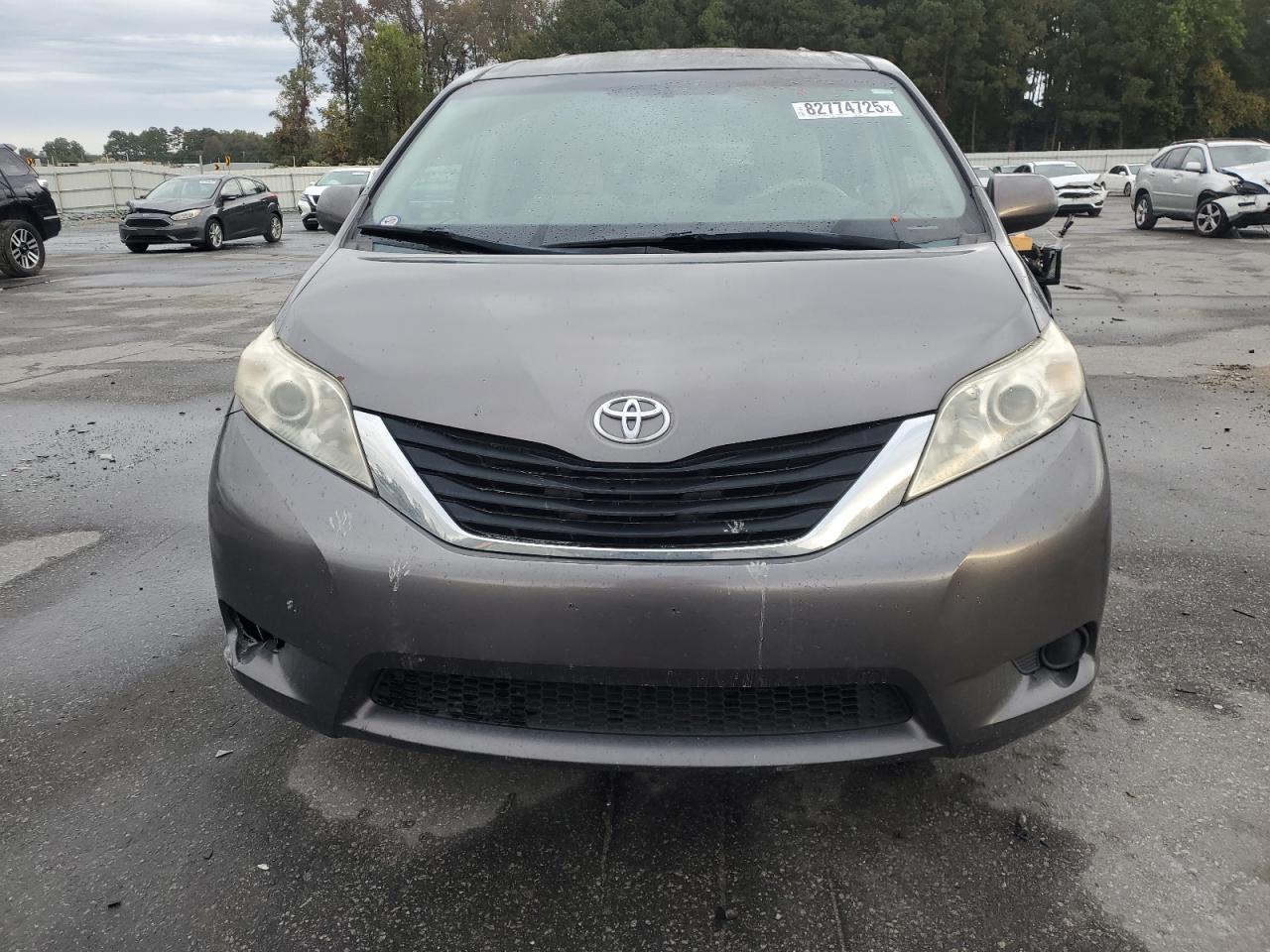 2014 TOYOTA SIENNA