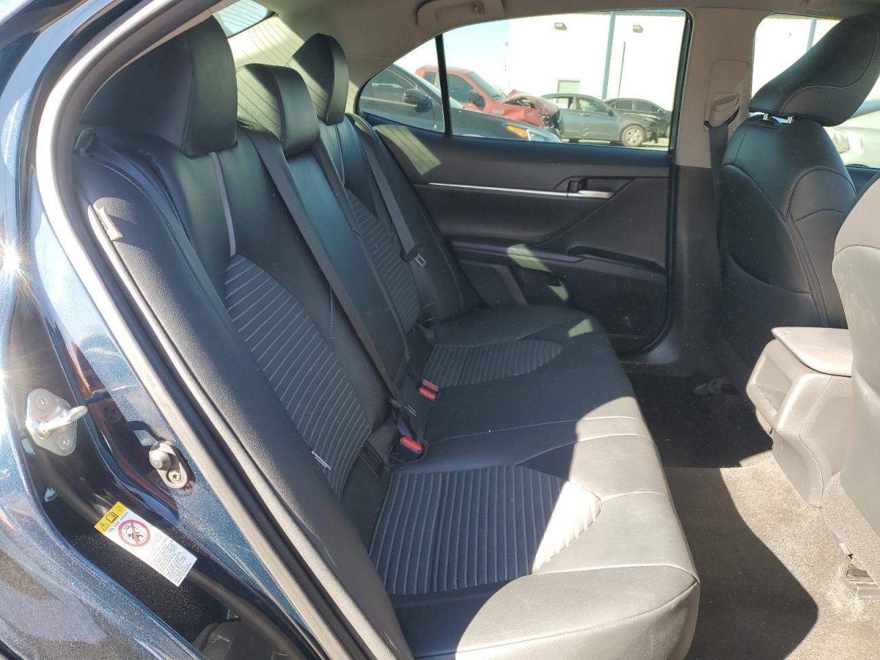 2019 TOYOTA CAMRY