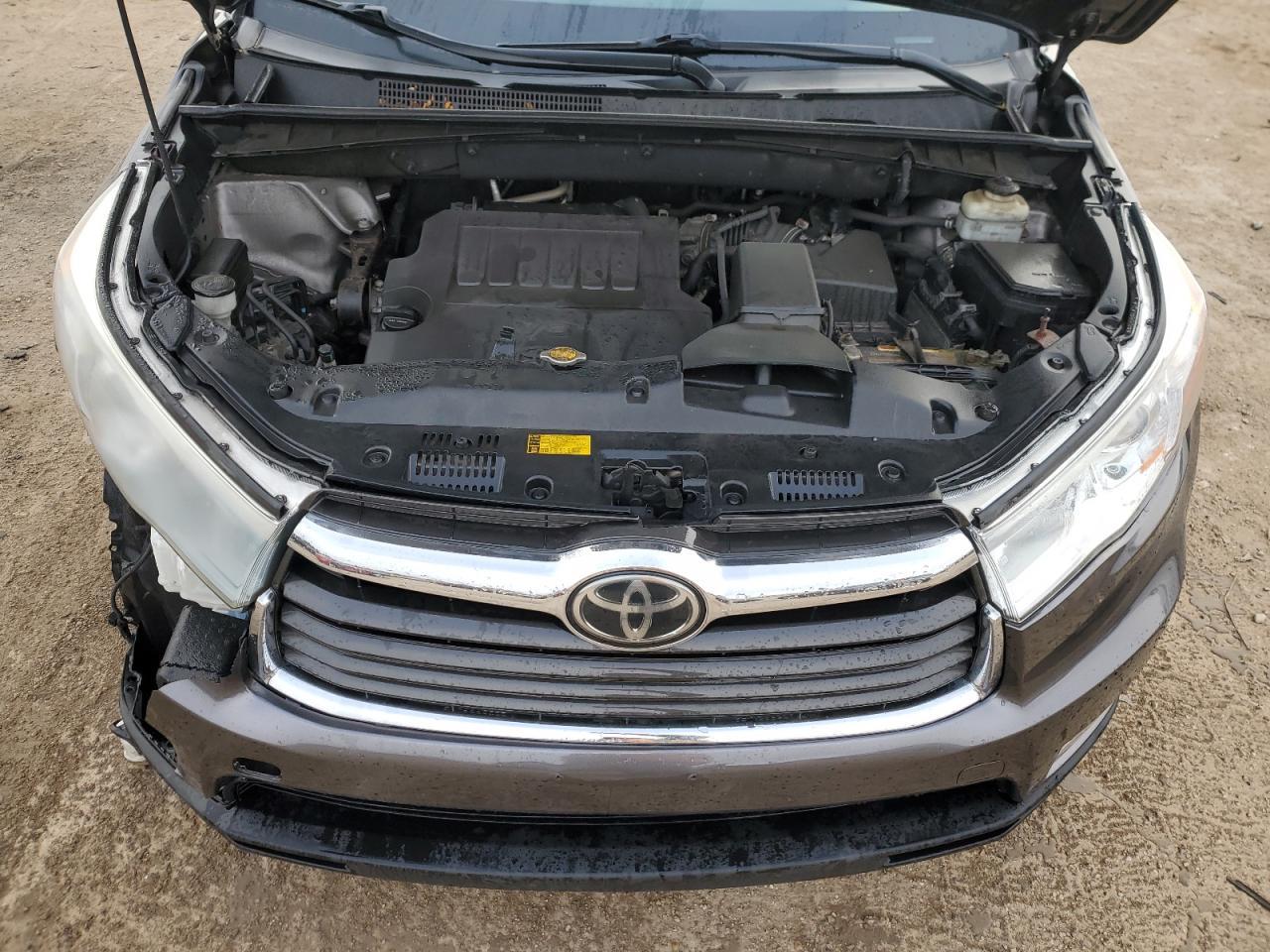 2015 TOYOTA HIGHLANDER