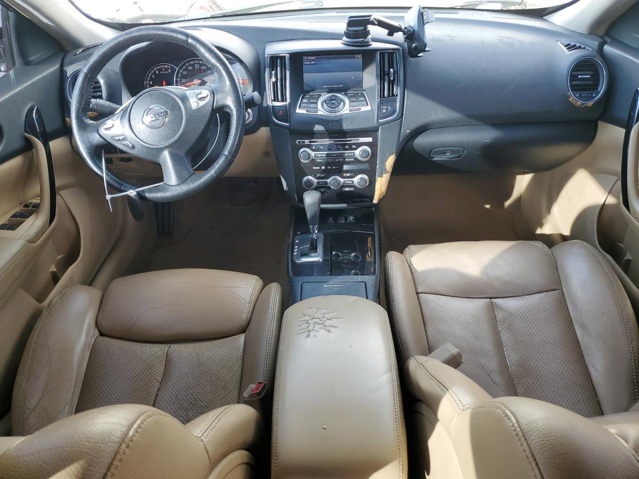 2009 NISSAN Maxima