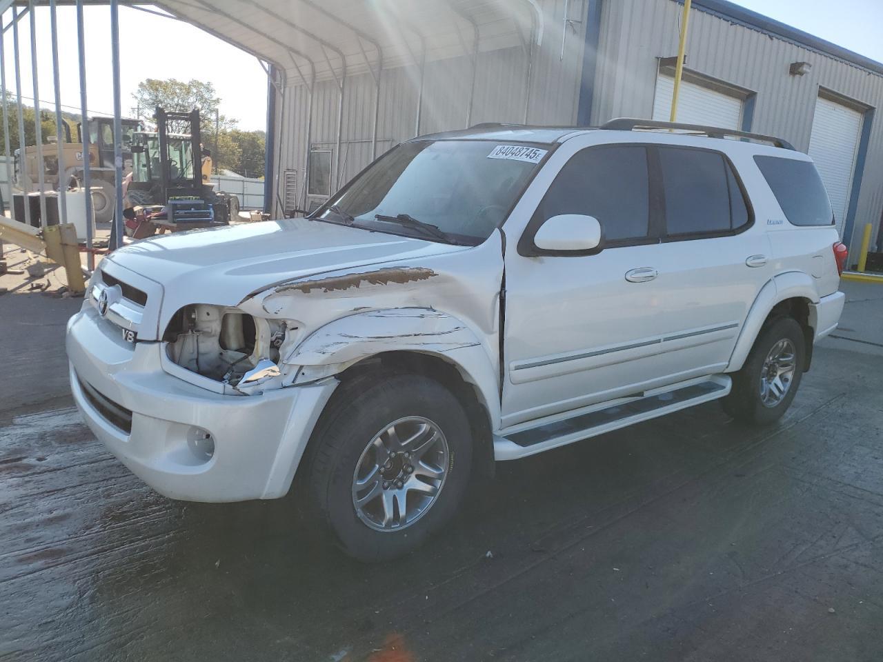 2005 TOYOTA Sequoia