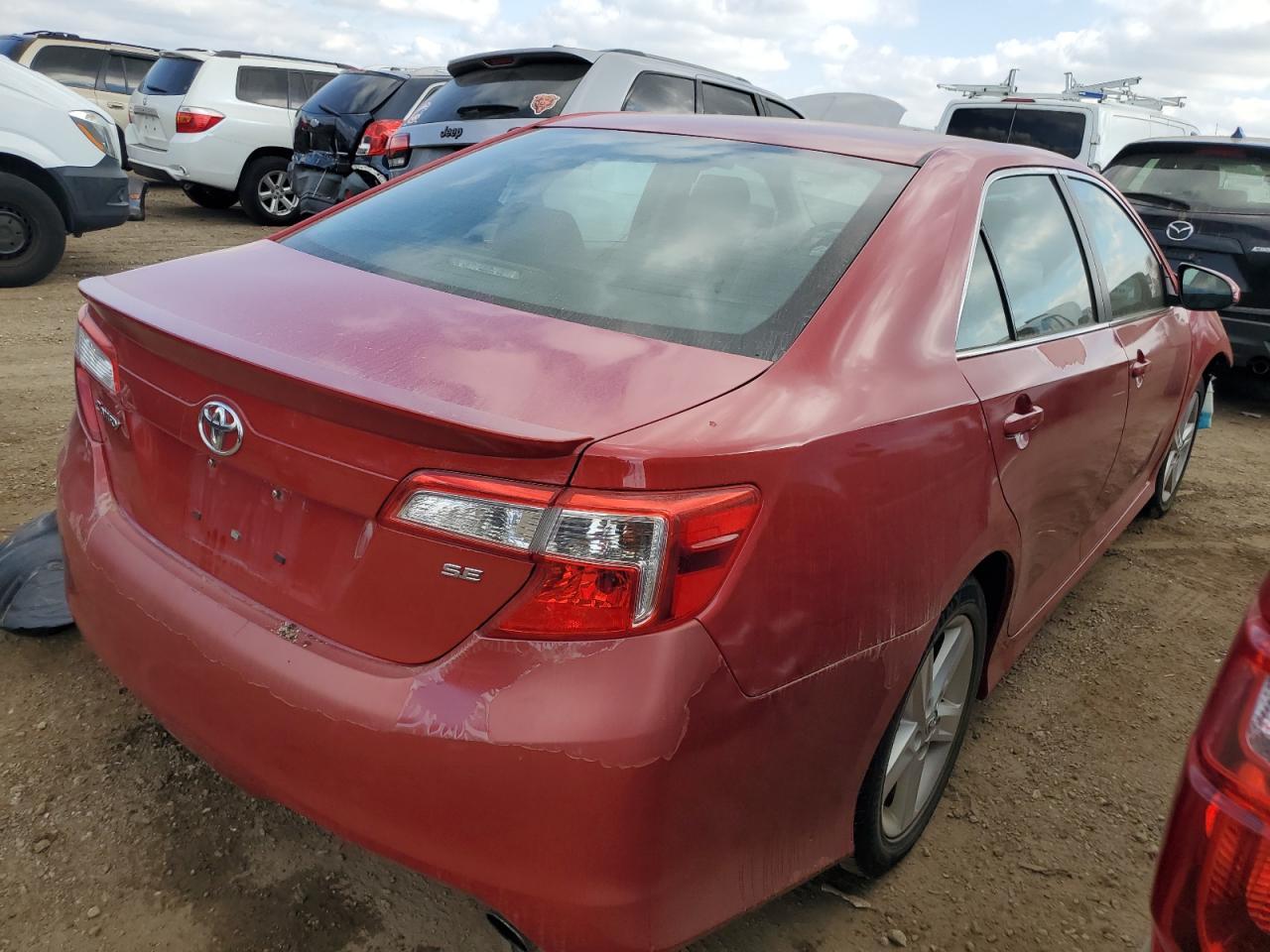 2014 TOYOTA CAMRY