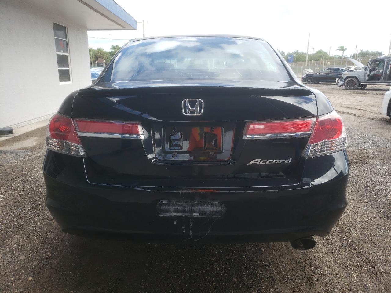 2011 HONDA ACCORD