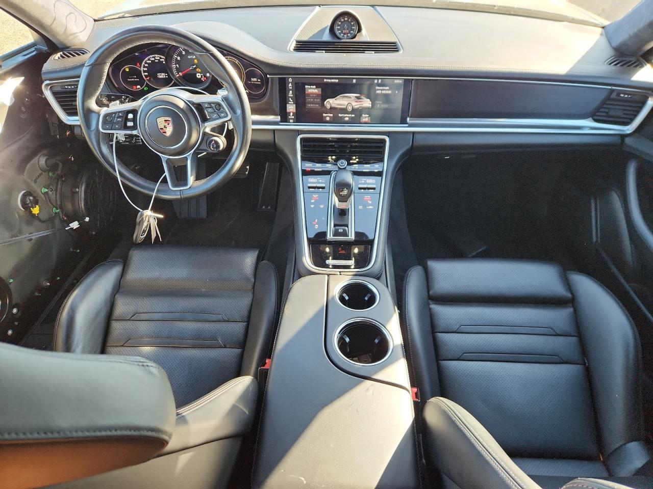2020 PORSCHE Panamera