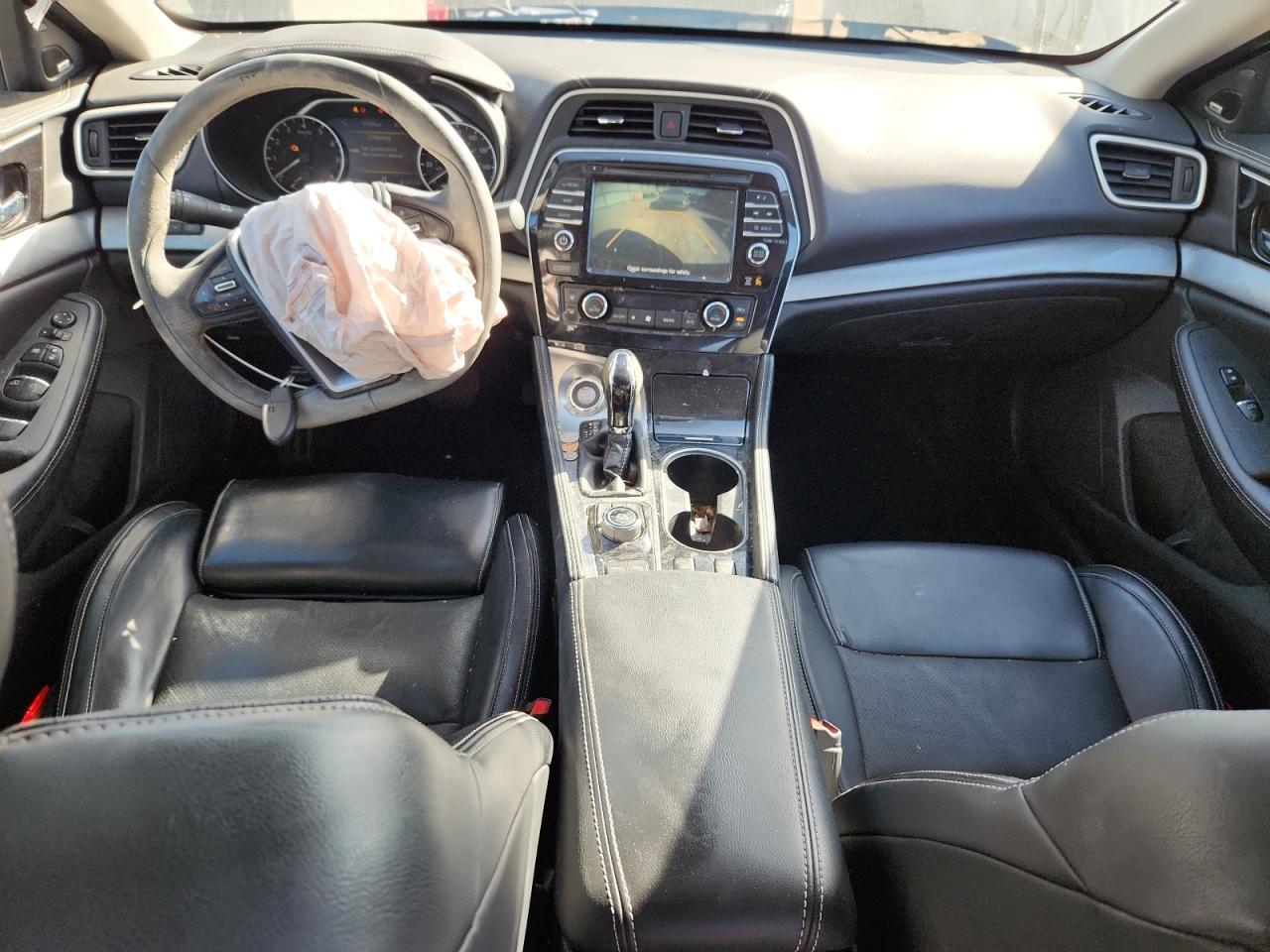 2017 NISSAN Maxima