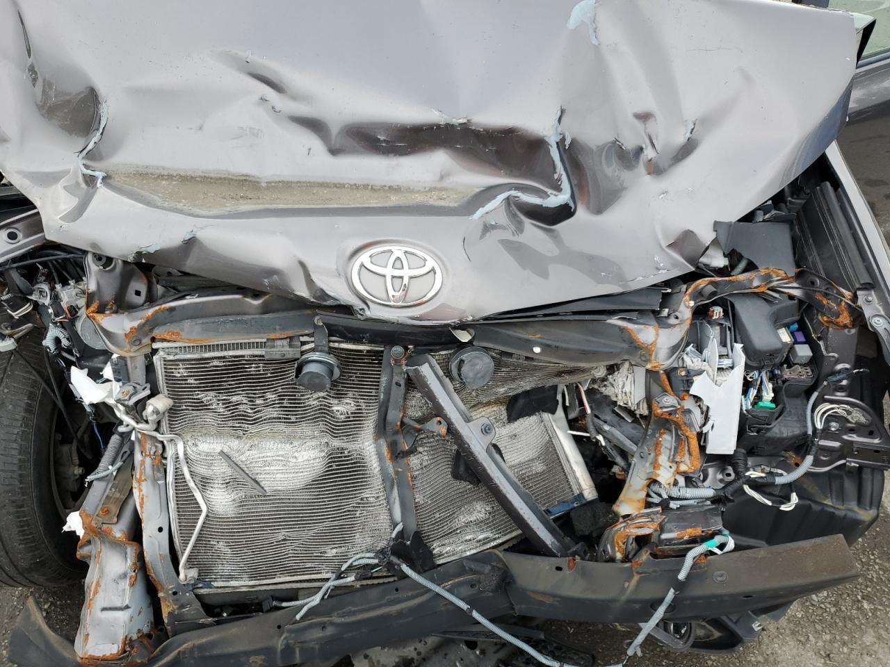 2014 TOYOTA SIENNA