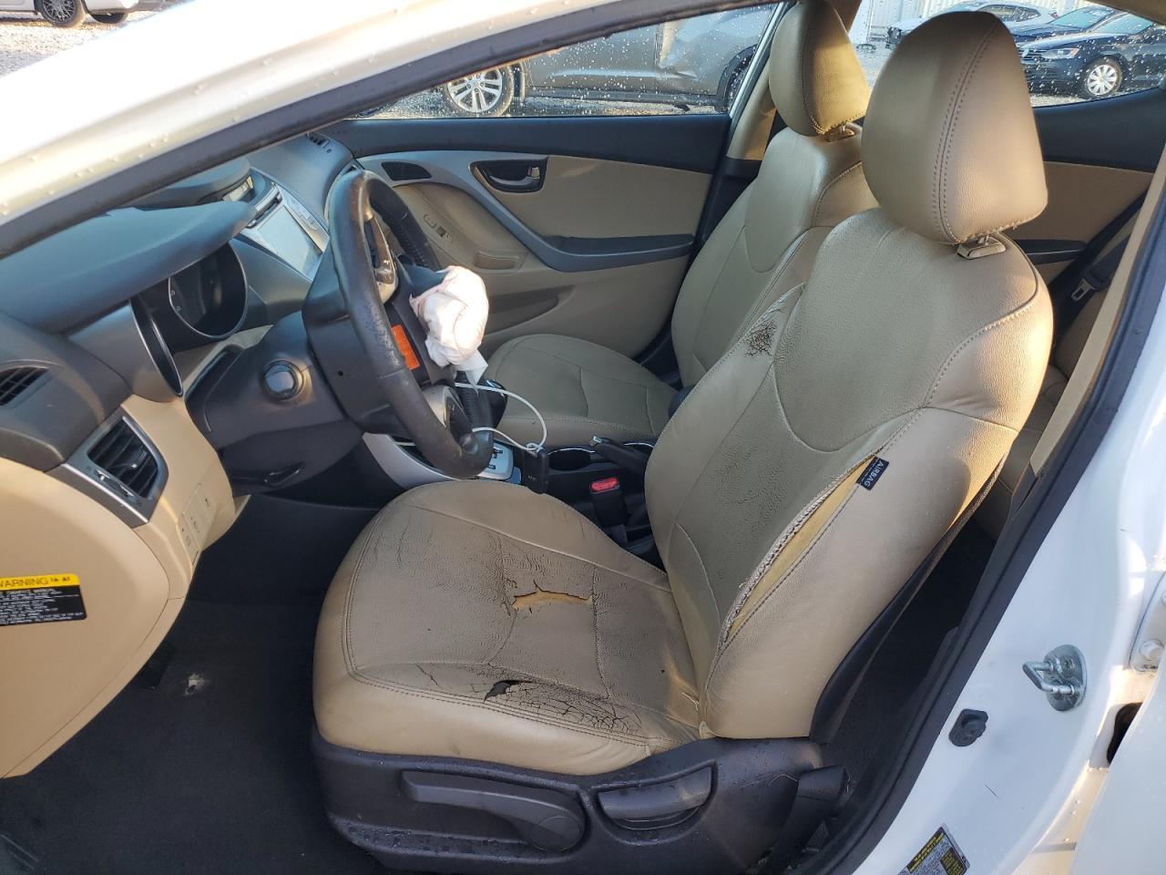 2012 HYUNDAI ELANTRA