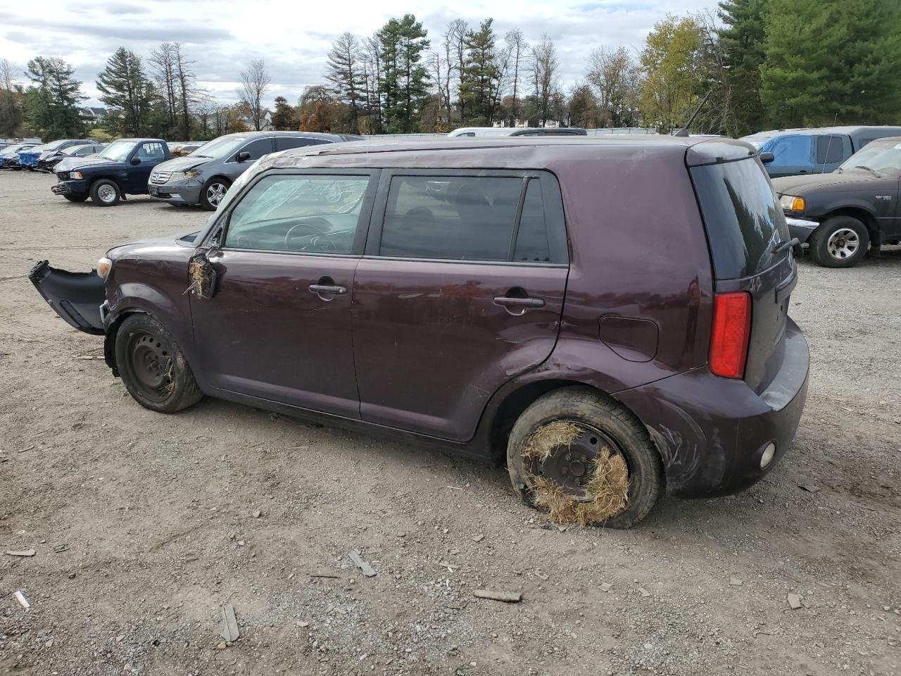 2010 TOYOTA SCION