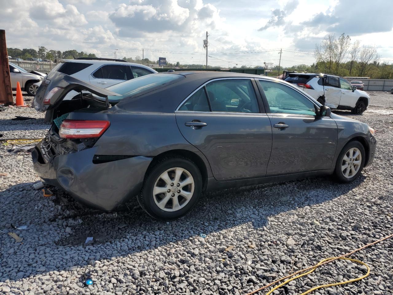 2011 TOYOTA CAMRY