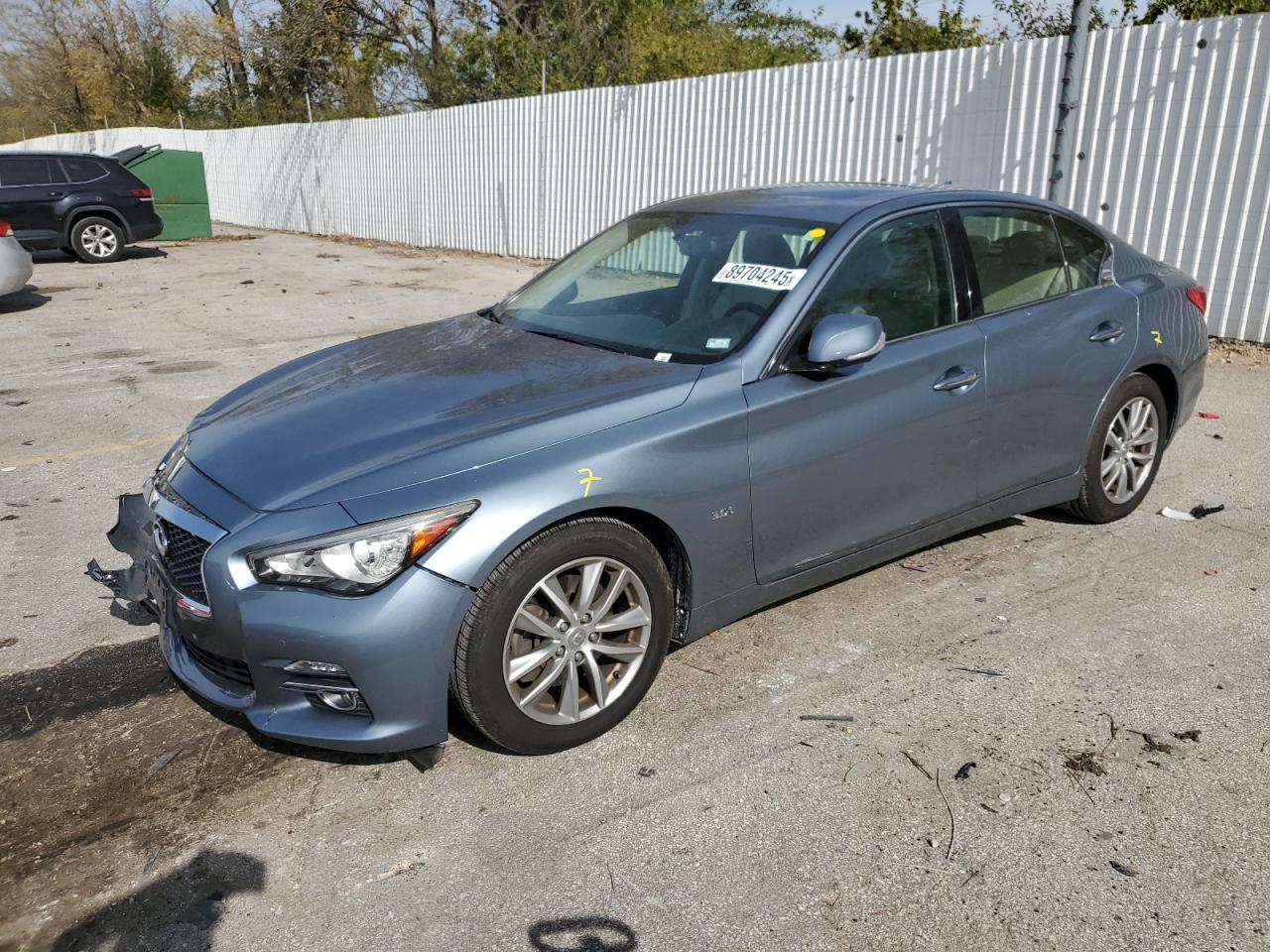 2016 INFINITI Q50