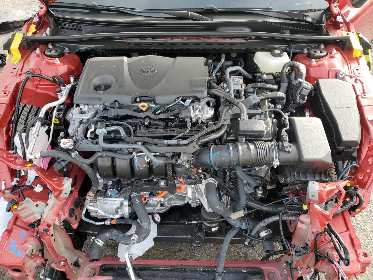 2025 TOYOTA CAMRY