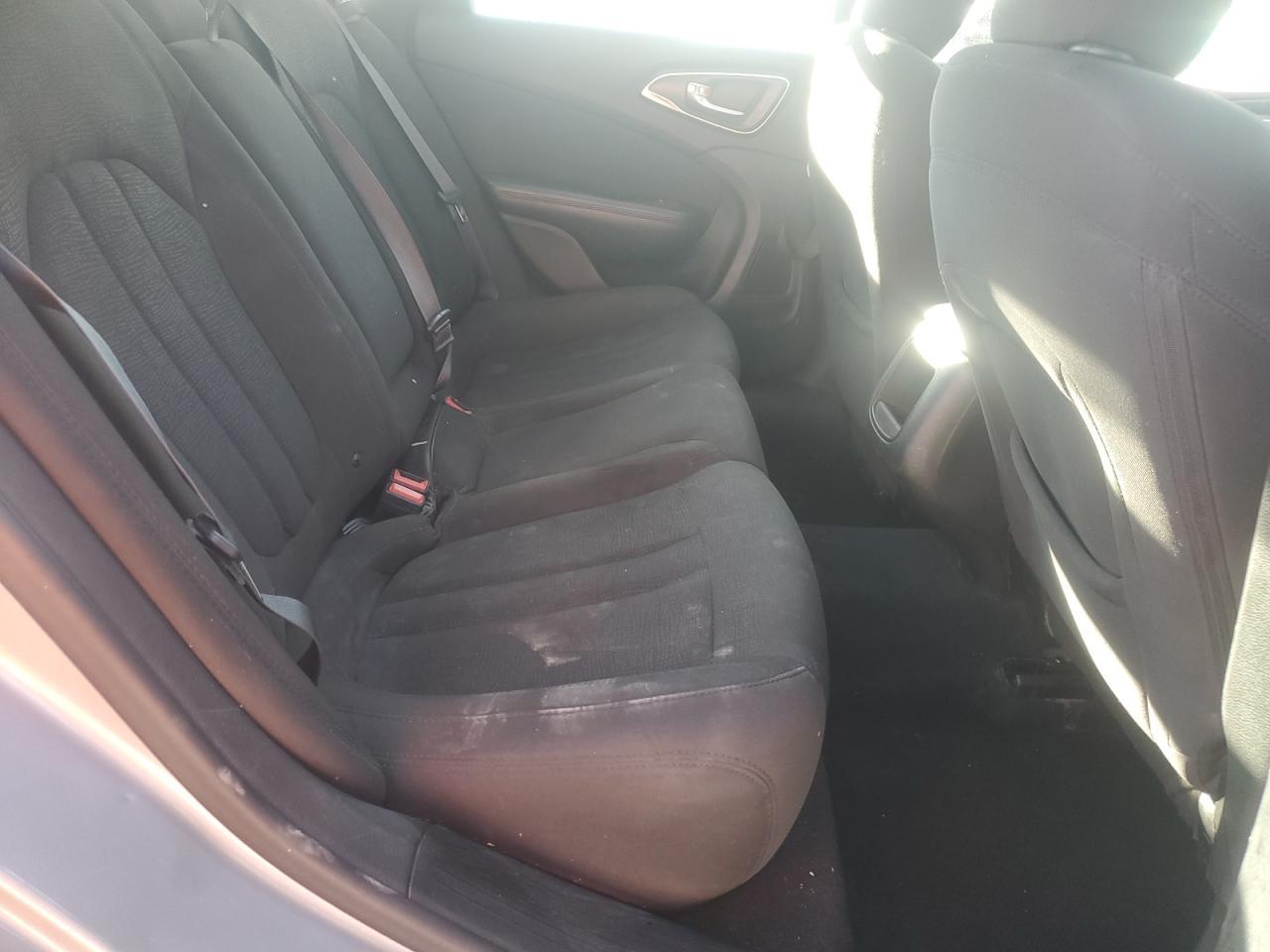 2015 CHRYSLER 200