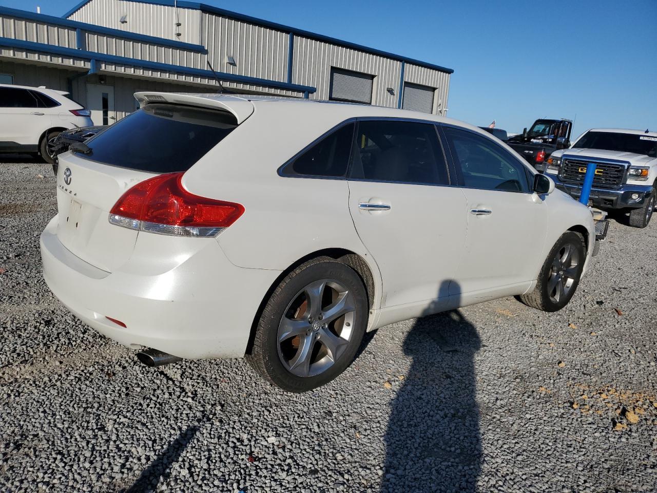 2010 TOYOTA VENZA
