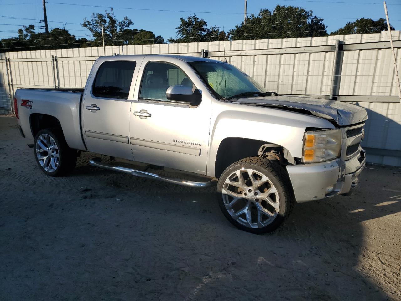 2011 CHEVROLET Silverado