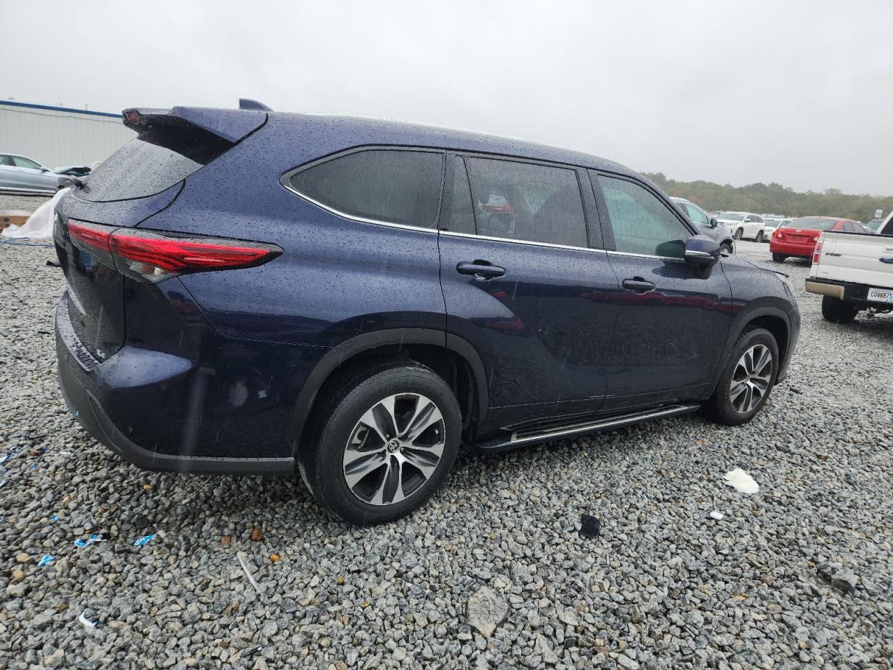 2022 TOYOTA HIGHLANDER