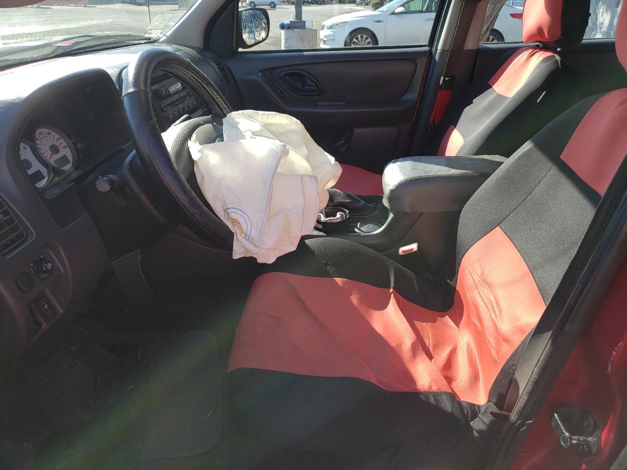 2005 FORD ESCAPE