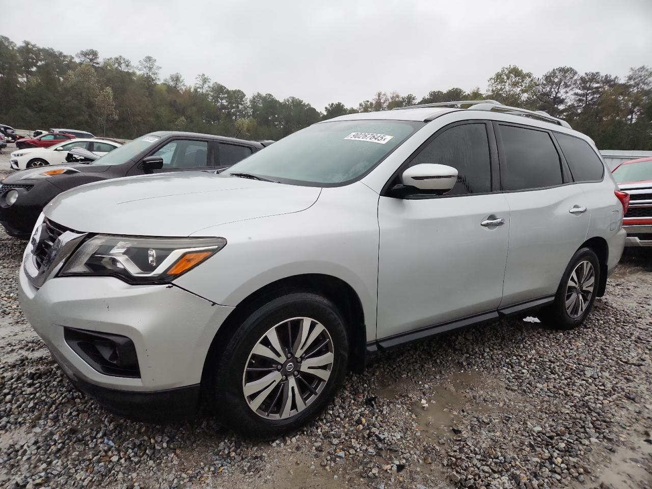 2017 NISSAN PATHFINDER