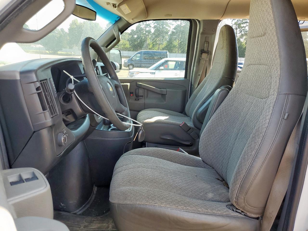 2017 CHEVROLET Express 3500