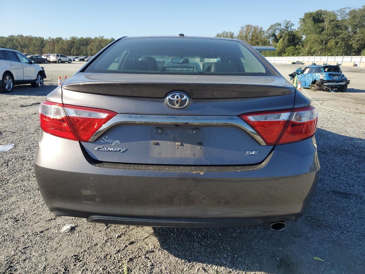 2016 TOYOTA CAMRY