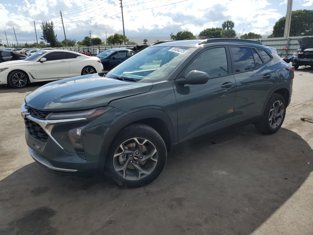 2025 CHEVROLET TRAX