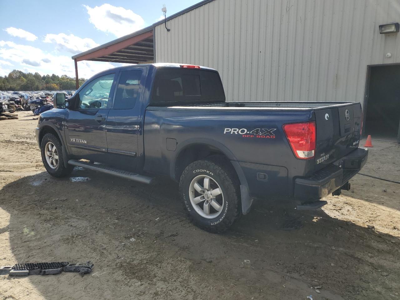 2012 NISSAN Titan