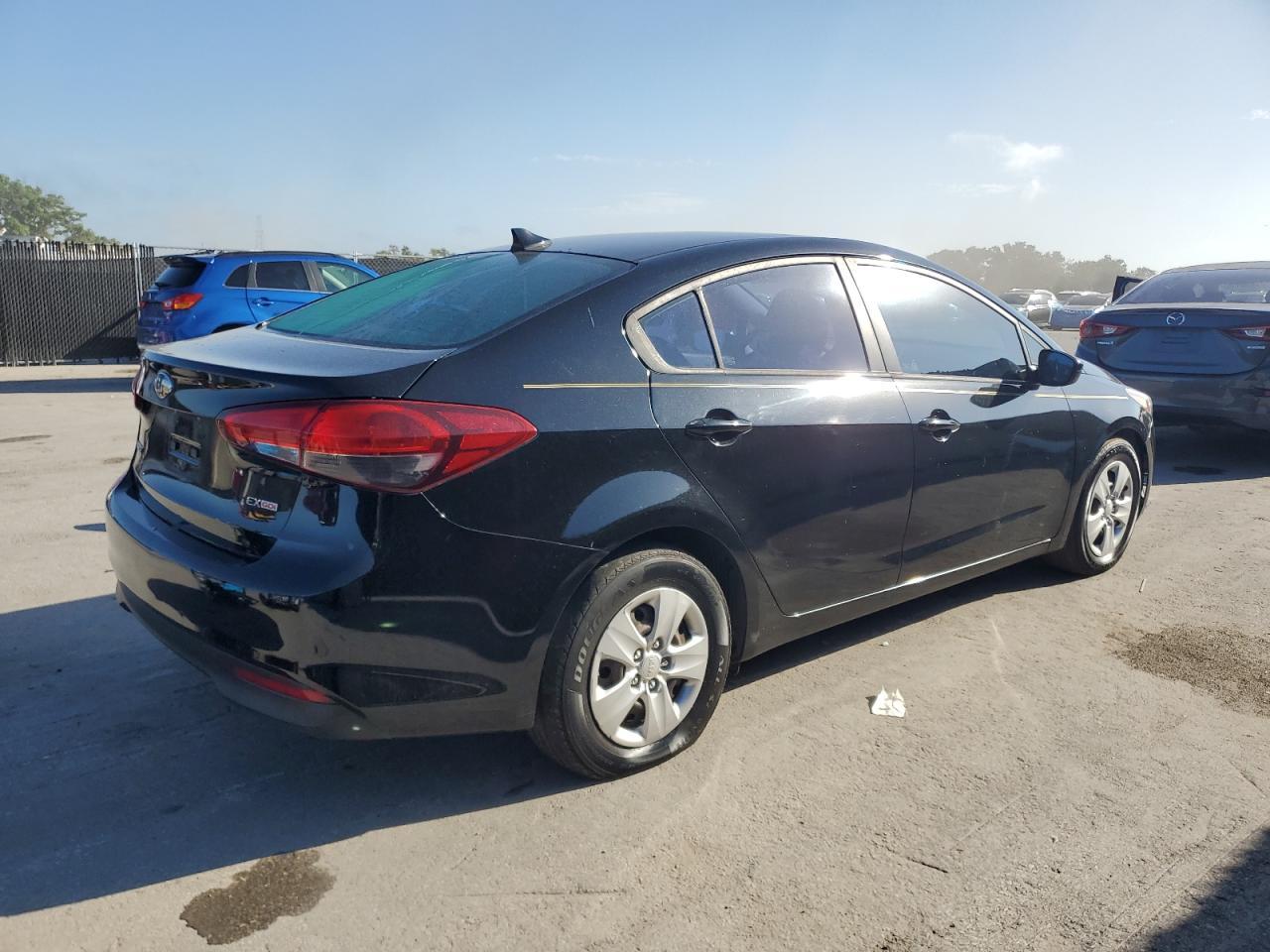 2017 KIA FORTE