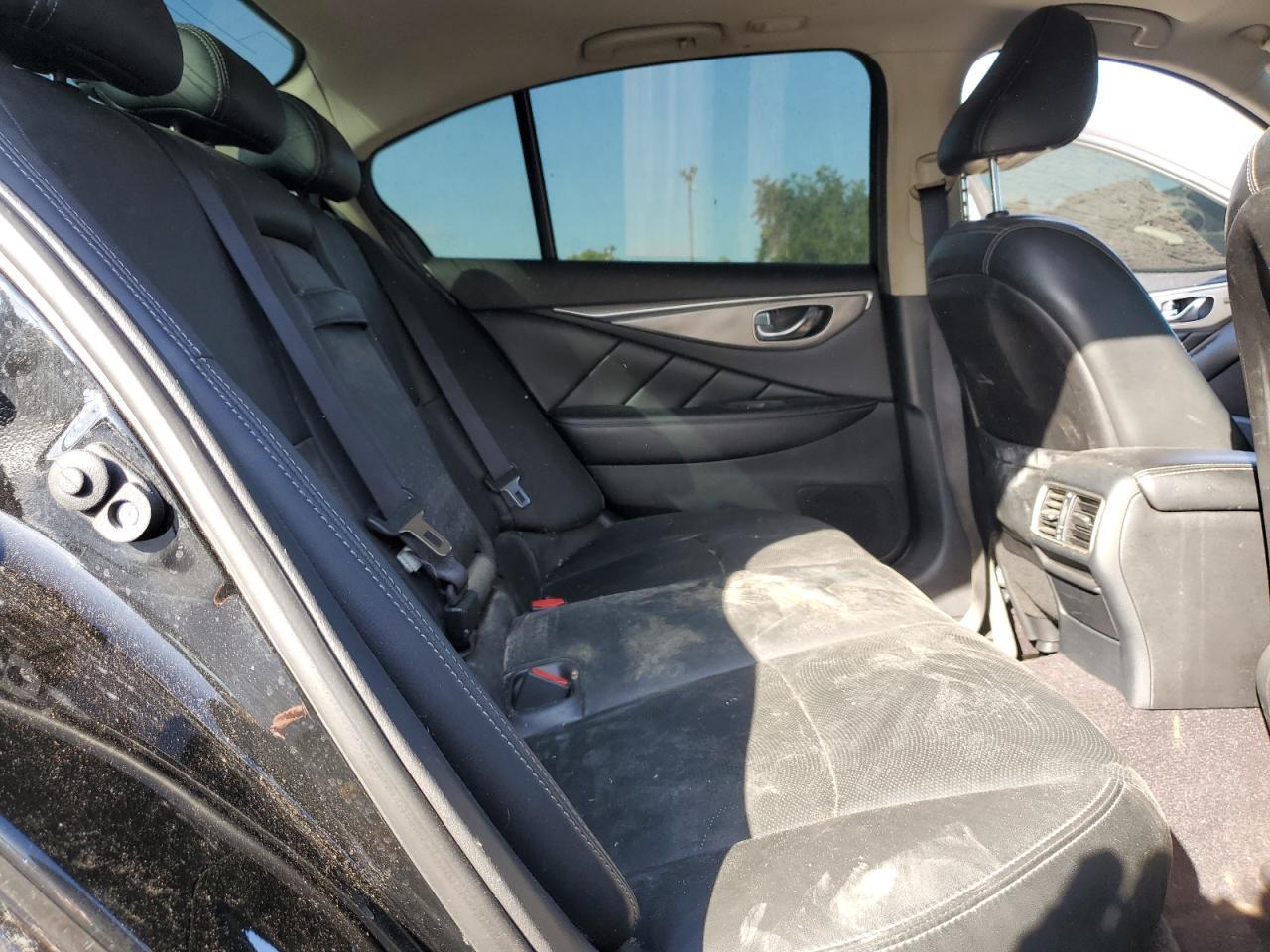 2016 INFINITI Q50