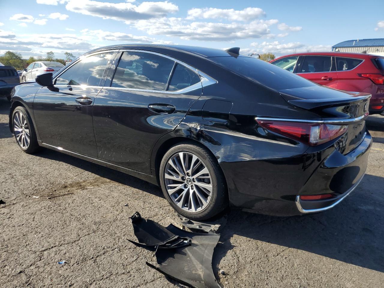 2021 LEXUS Es