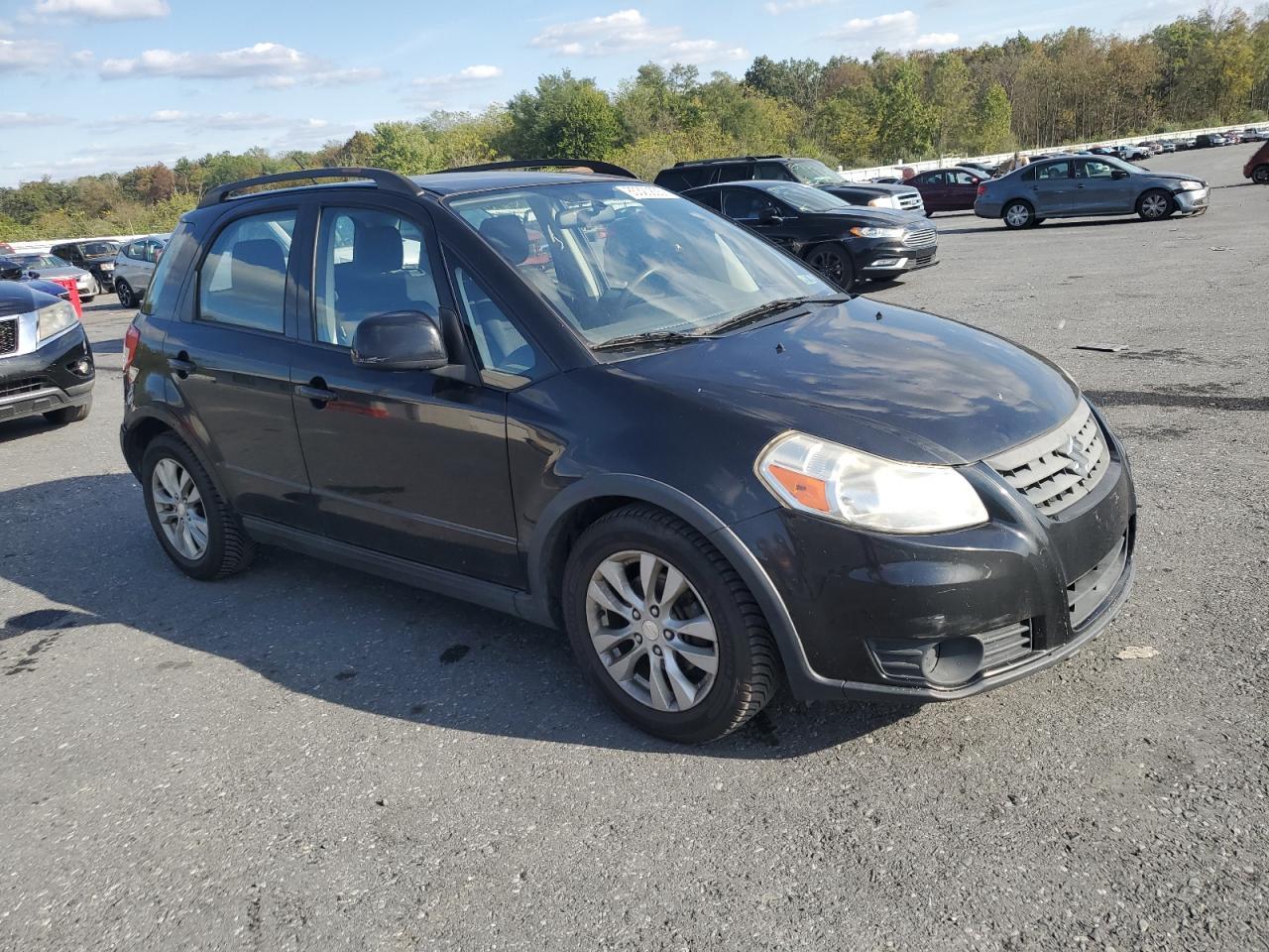 2013 SUZUKI SX4