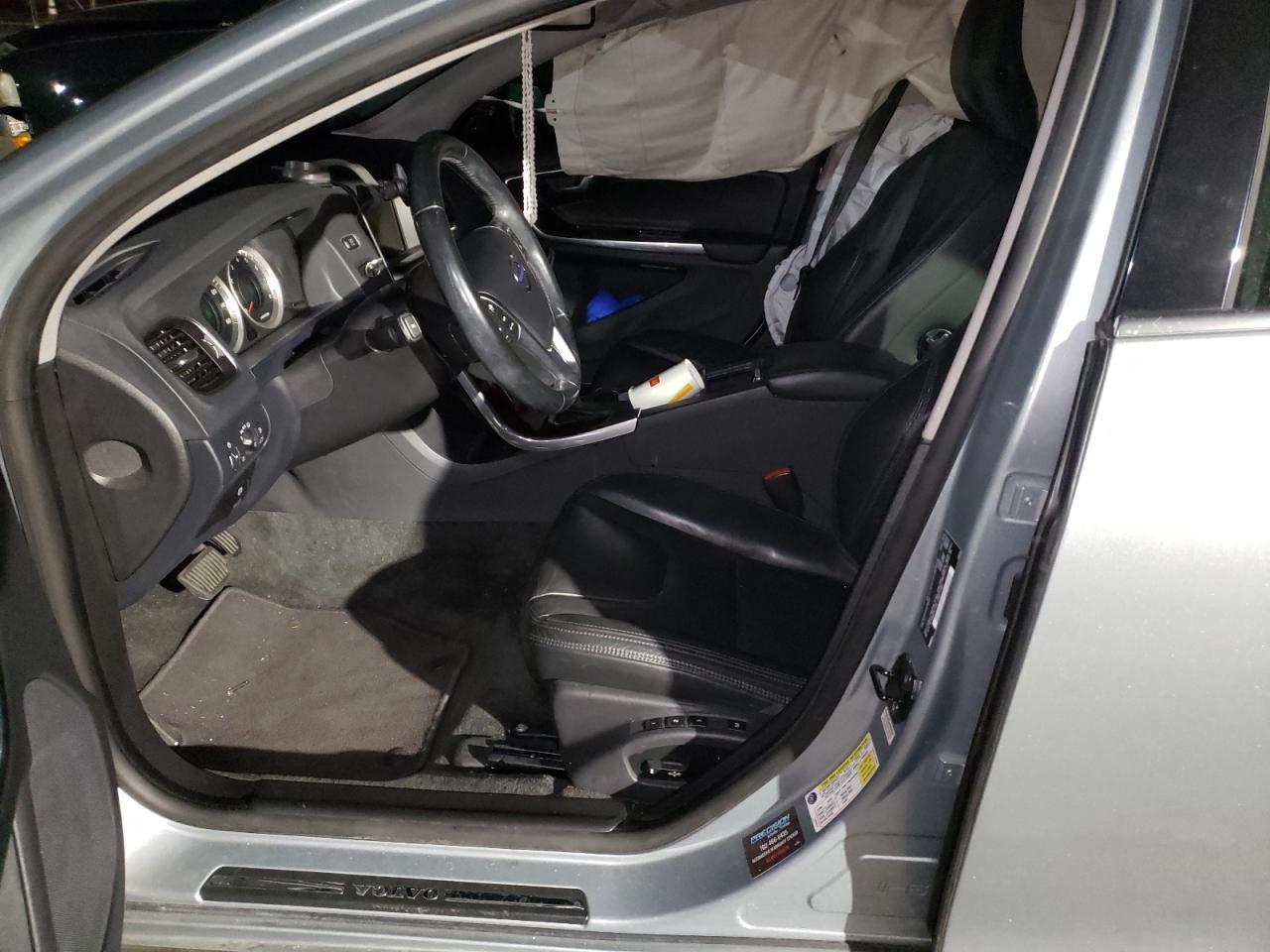 2013 VOLVO S60