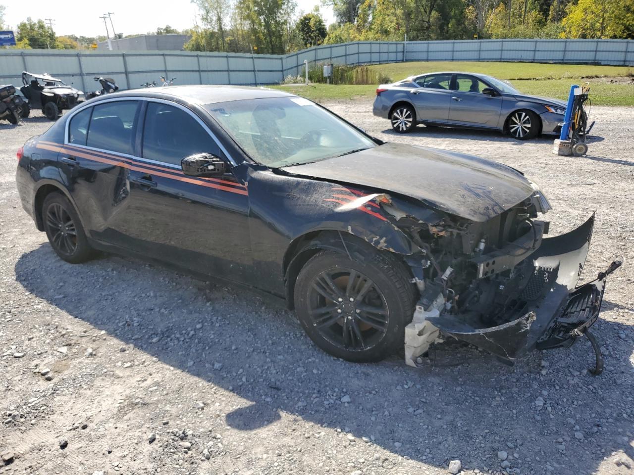 2013 INFINITI G37