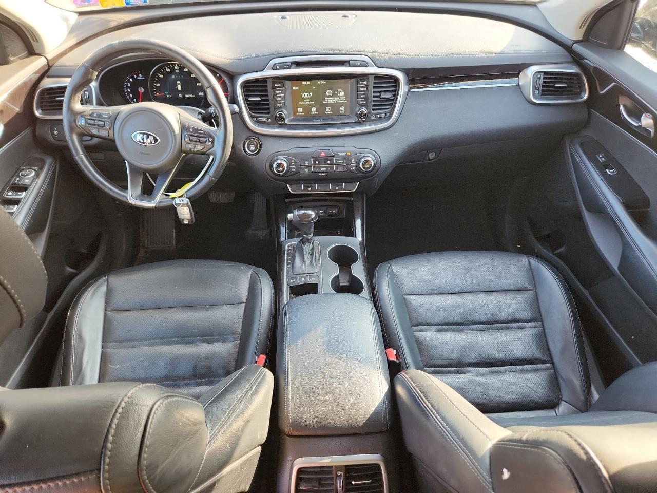 2017 KIA SORENTO