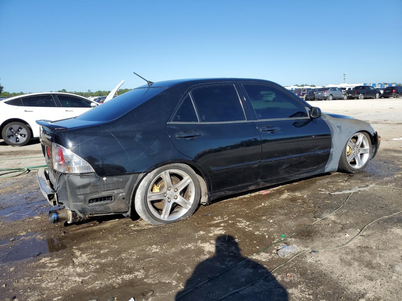 2004 LEXUS IS 300