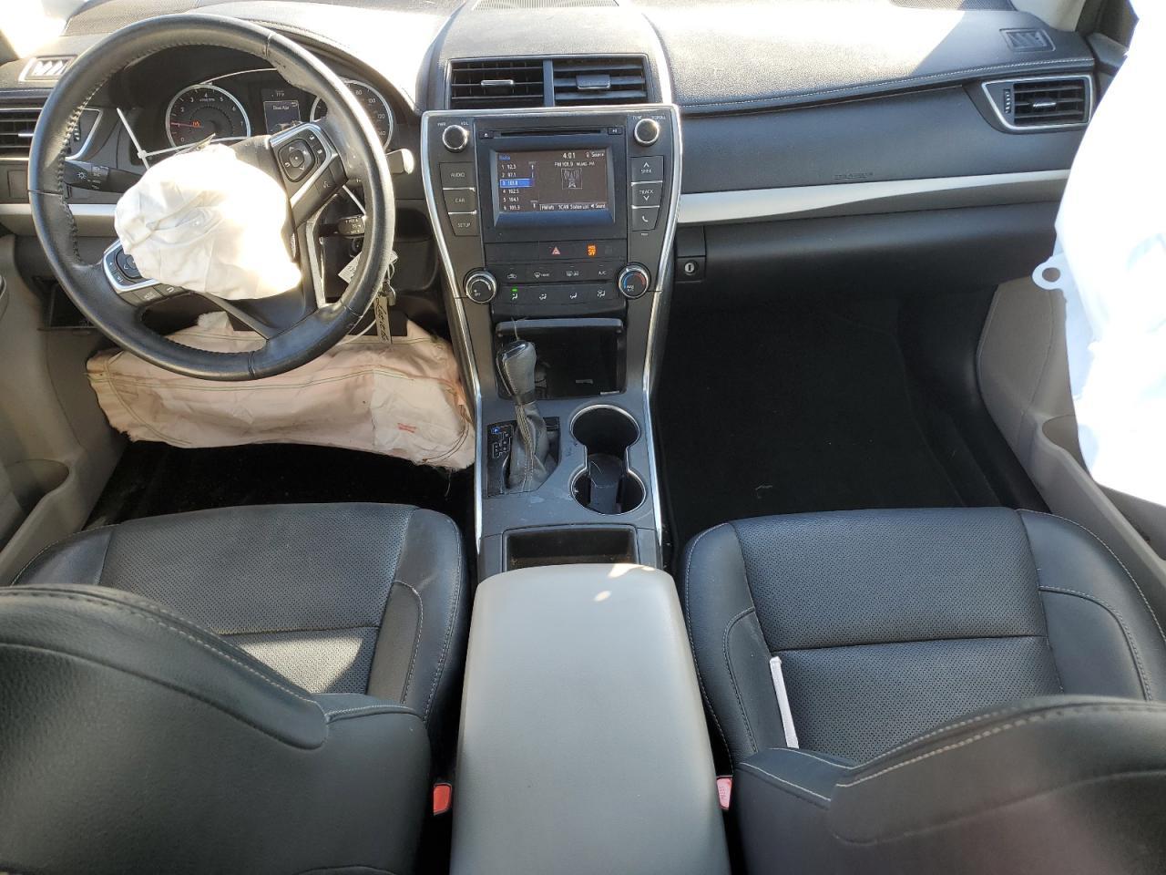 2016 TOYOTA CAMRY