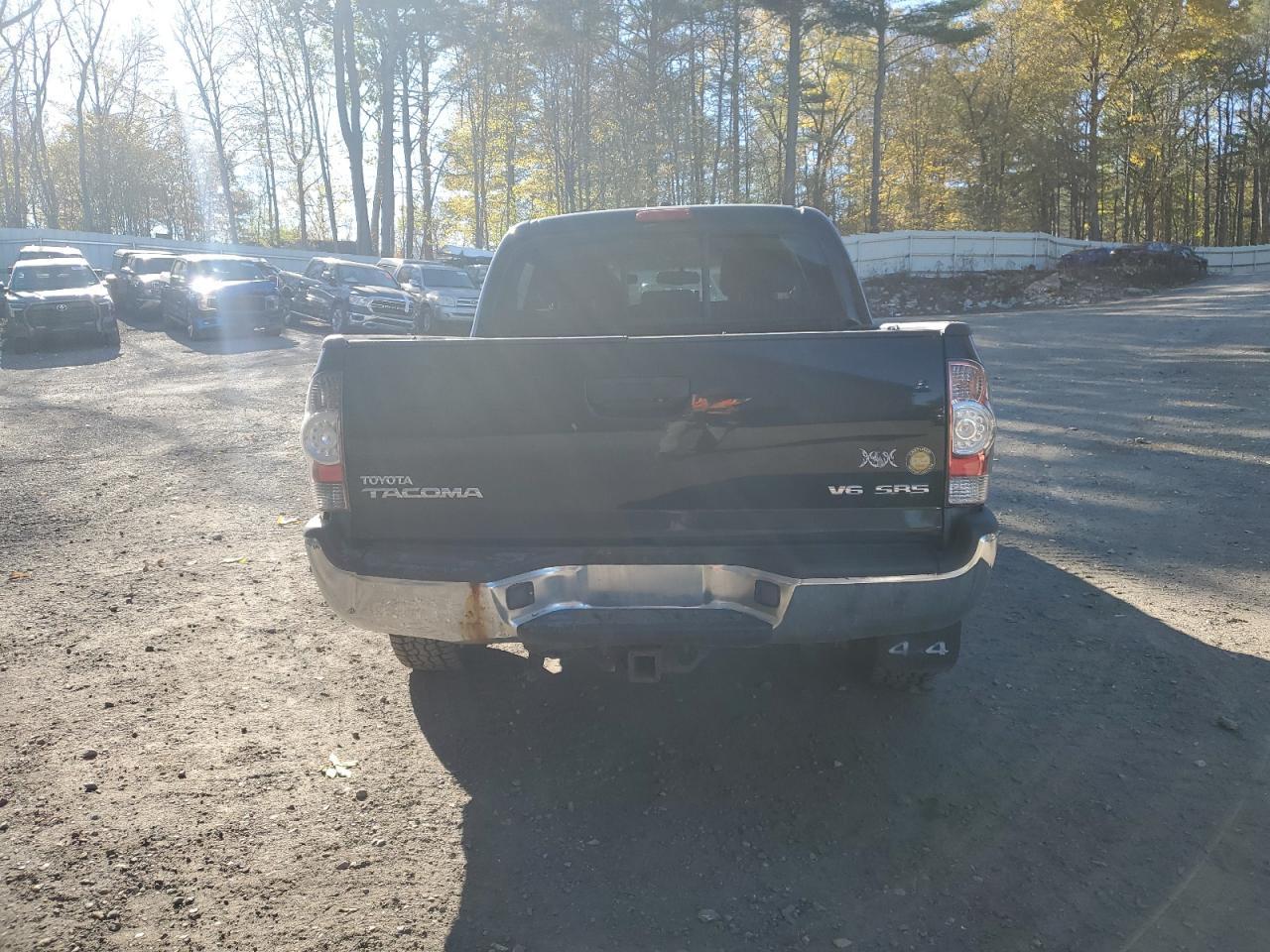 2011 TOYOTA TACOMA