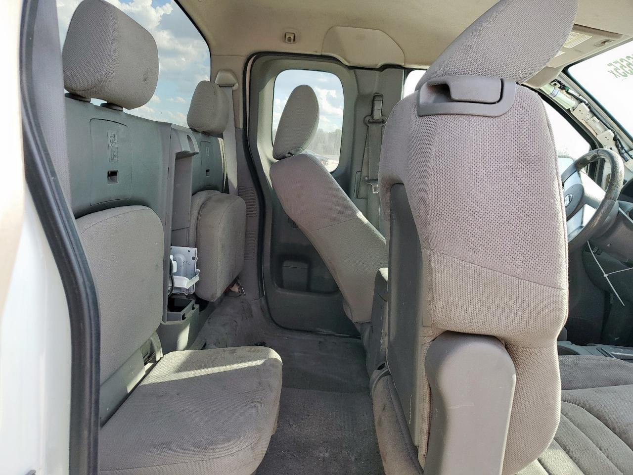 2013 NISSAN Frontier