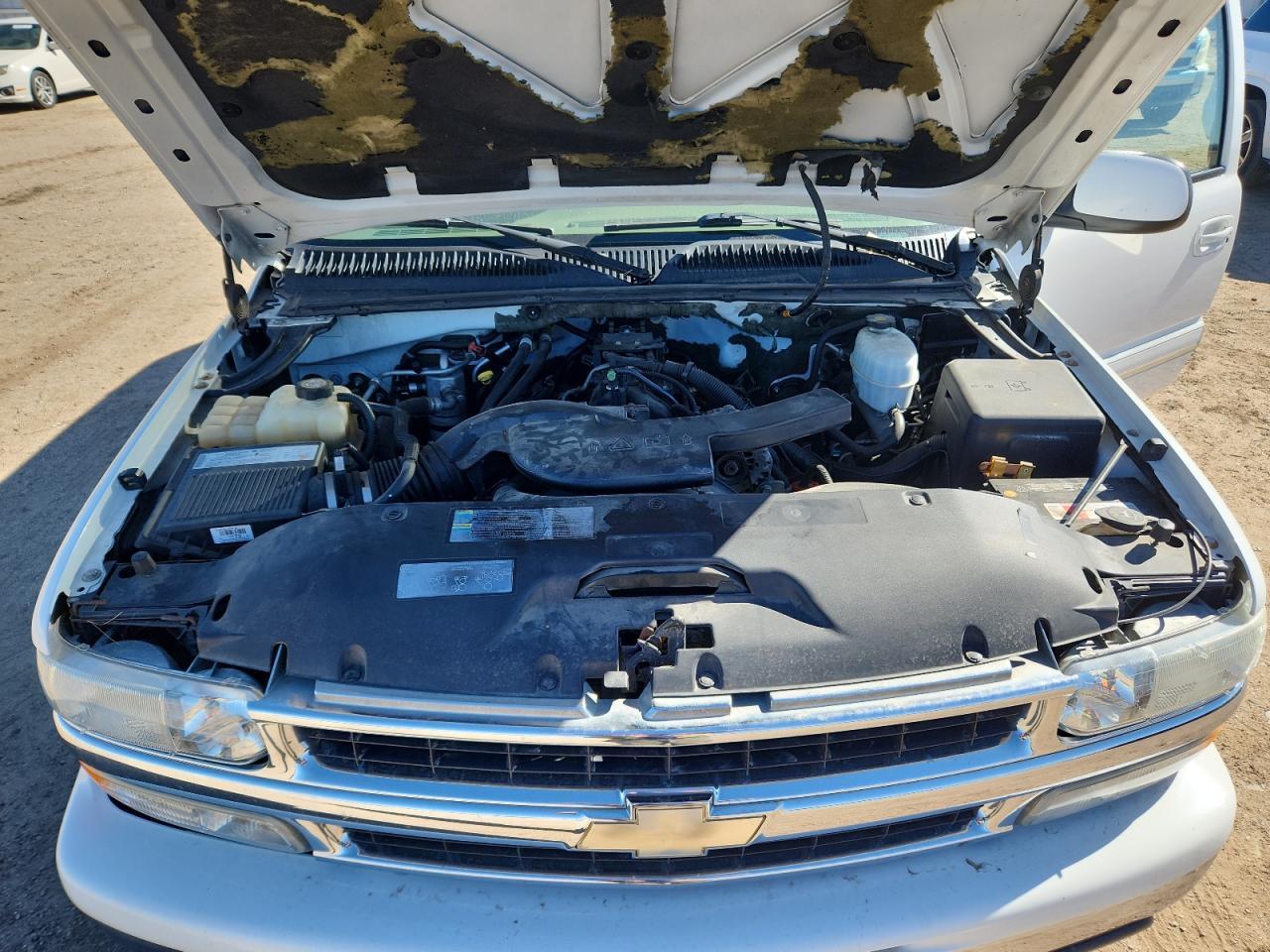 2004 CHEVROLET Suburban