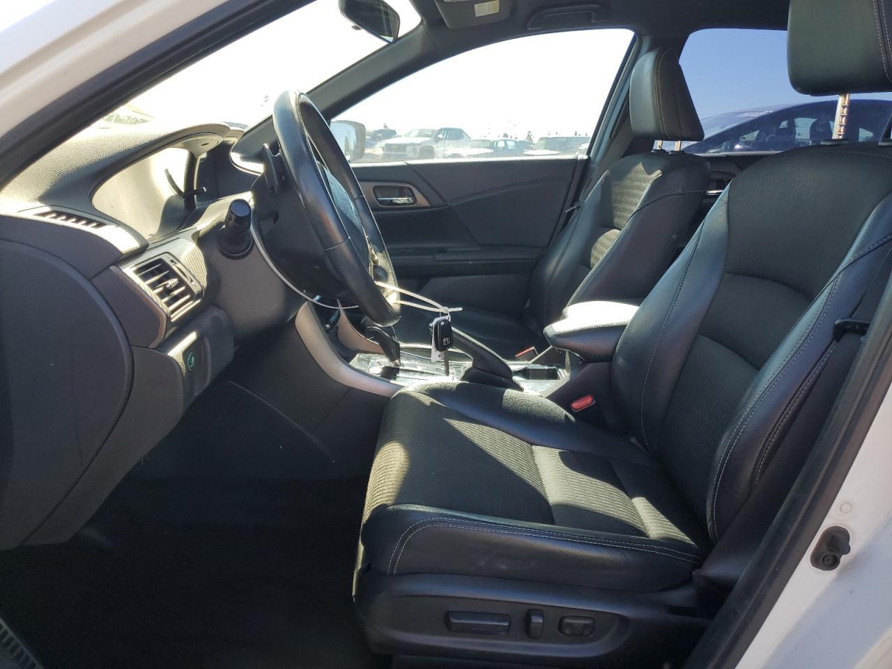 2017 HONDA ACCORD