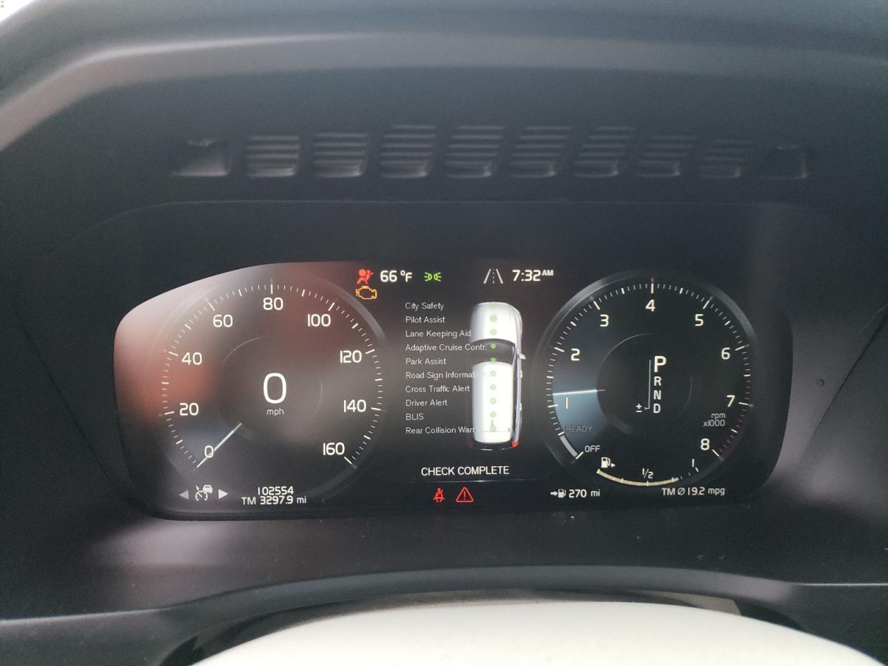 2016 VOLVO XC90