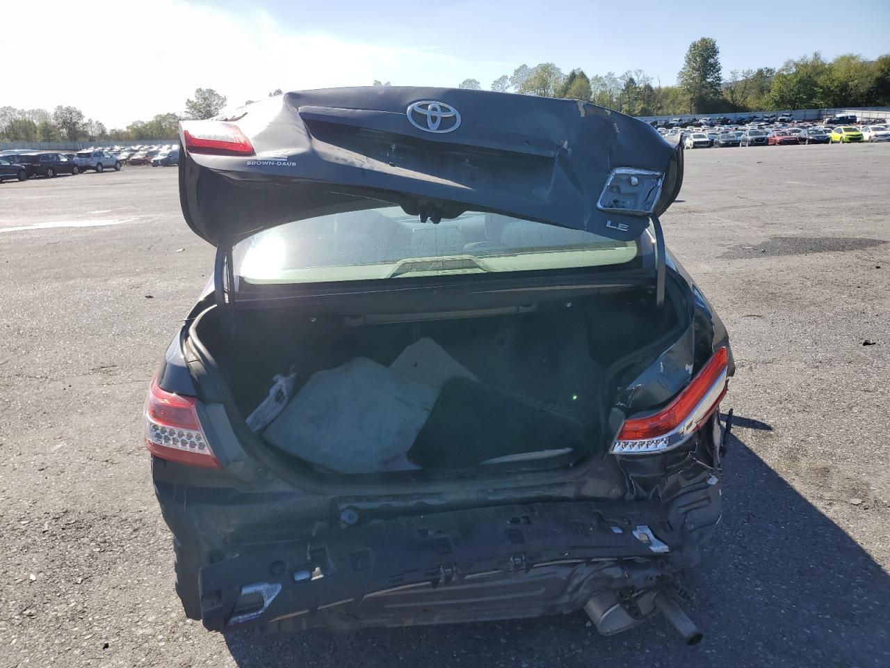 2010 TOYOTA CAMRY
