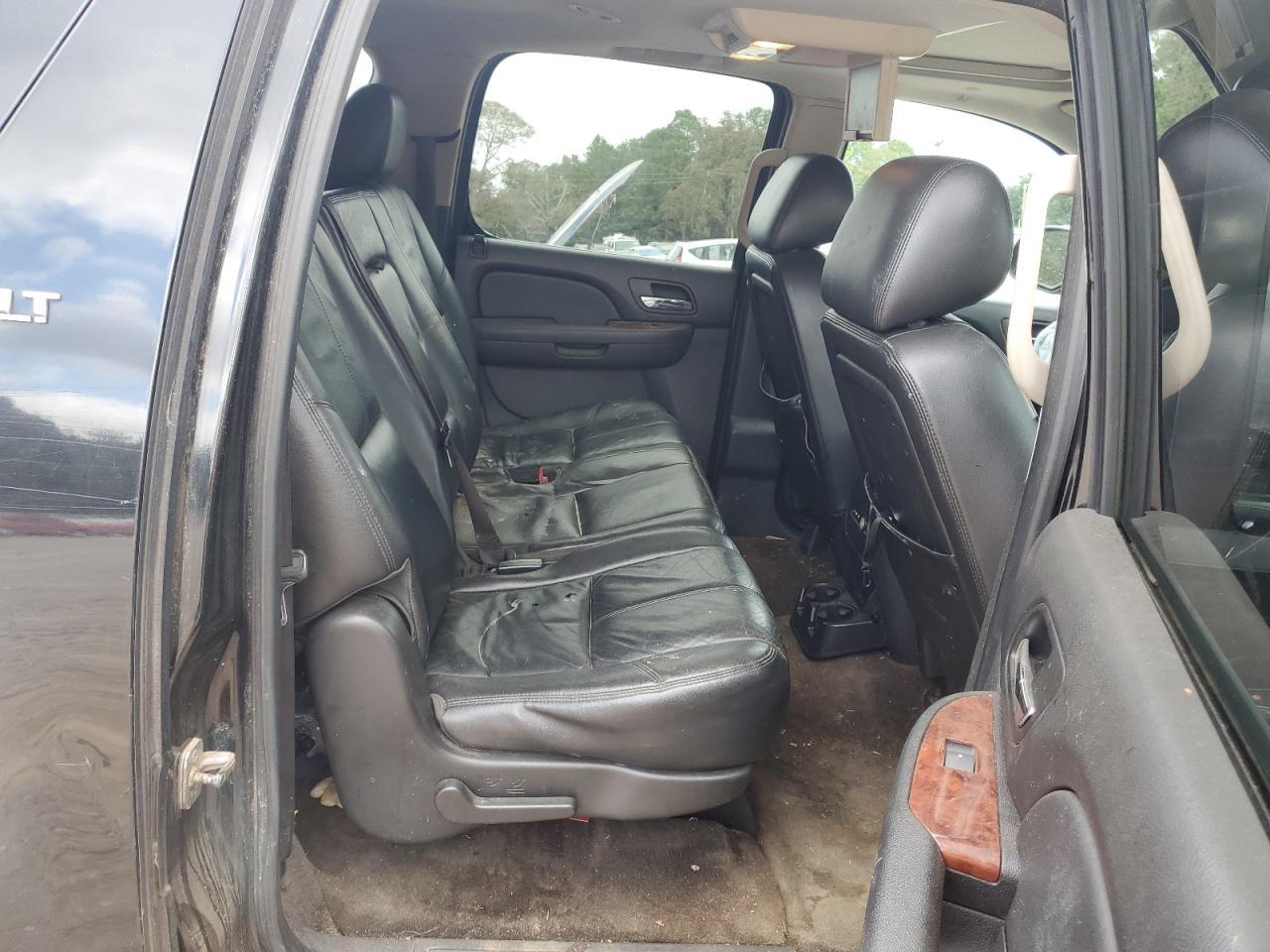 2012 CHEVROLET Suburban