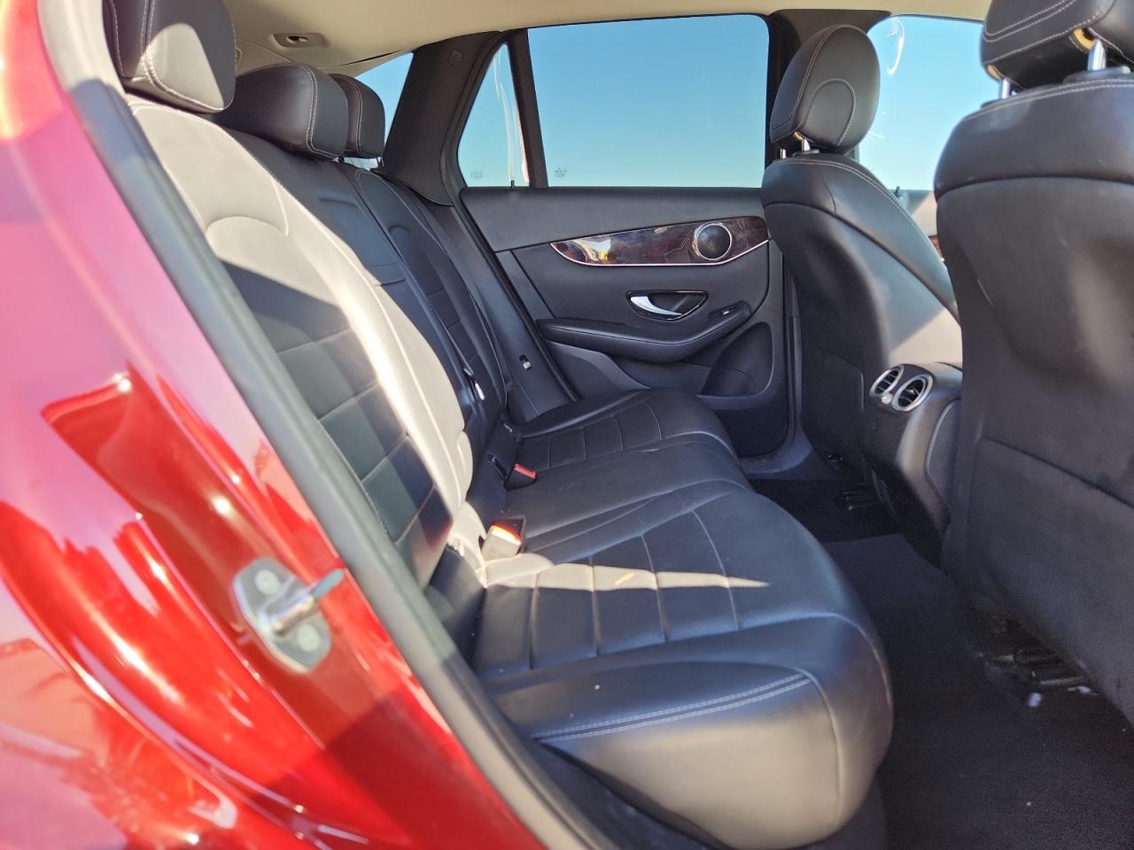 2016 MERCEDES-BENZ GLC-Class