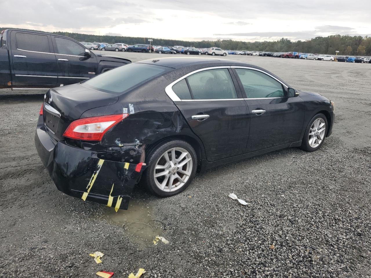 2009 NISSAN Maxima
