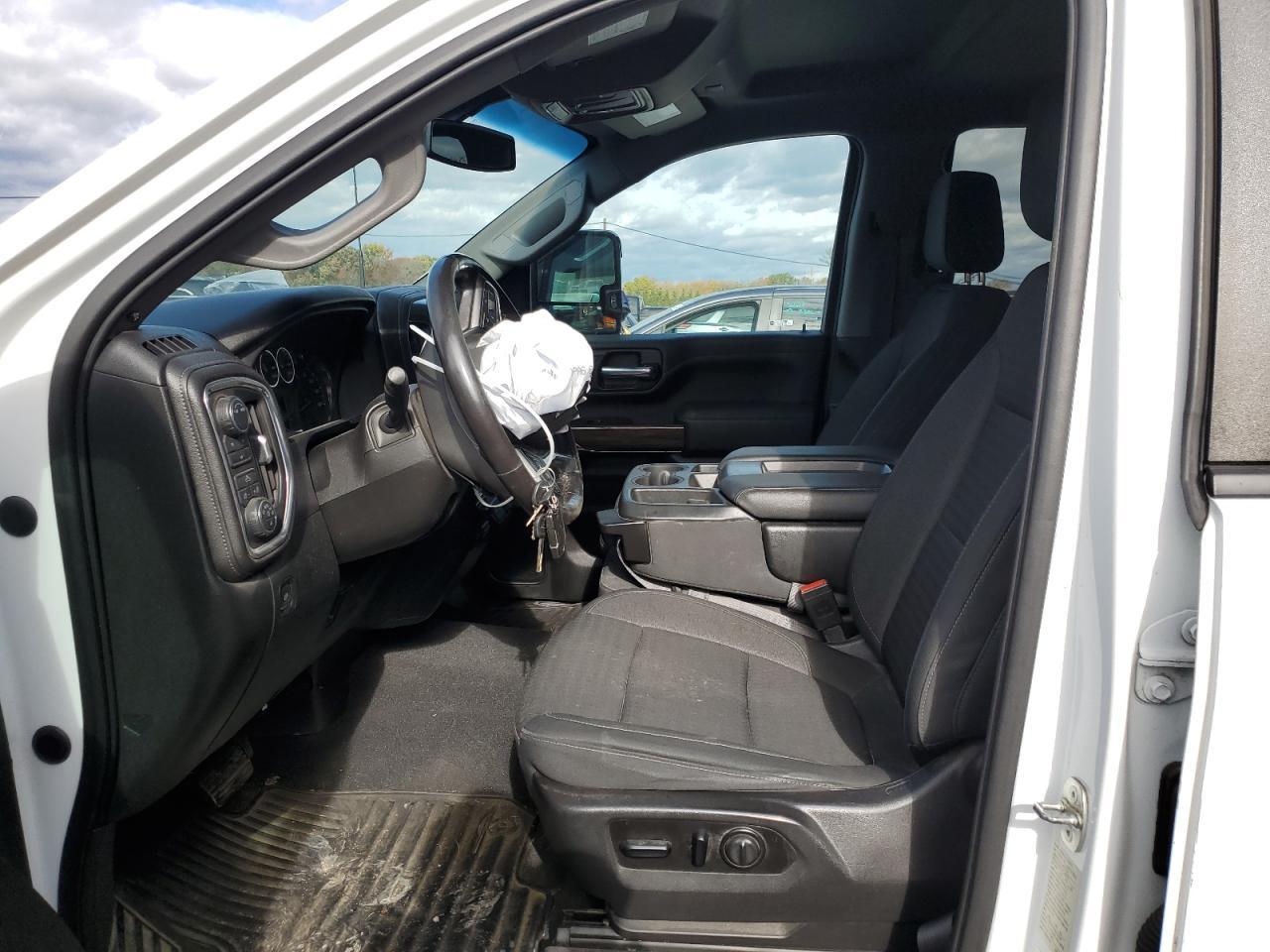 2020 CHEVROLET Silverado