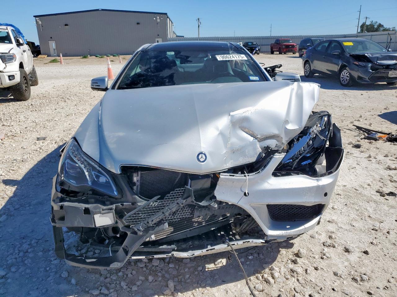 2015 MERCEDES-BENZ E-Class