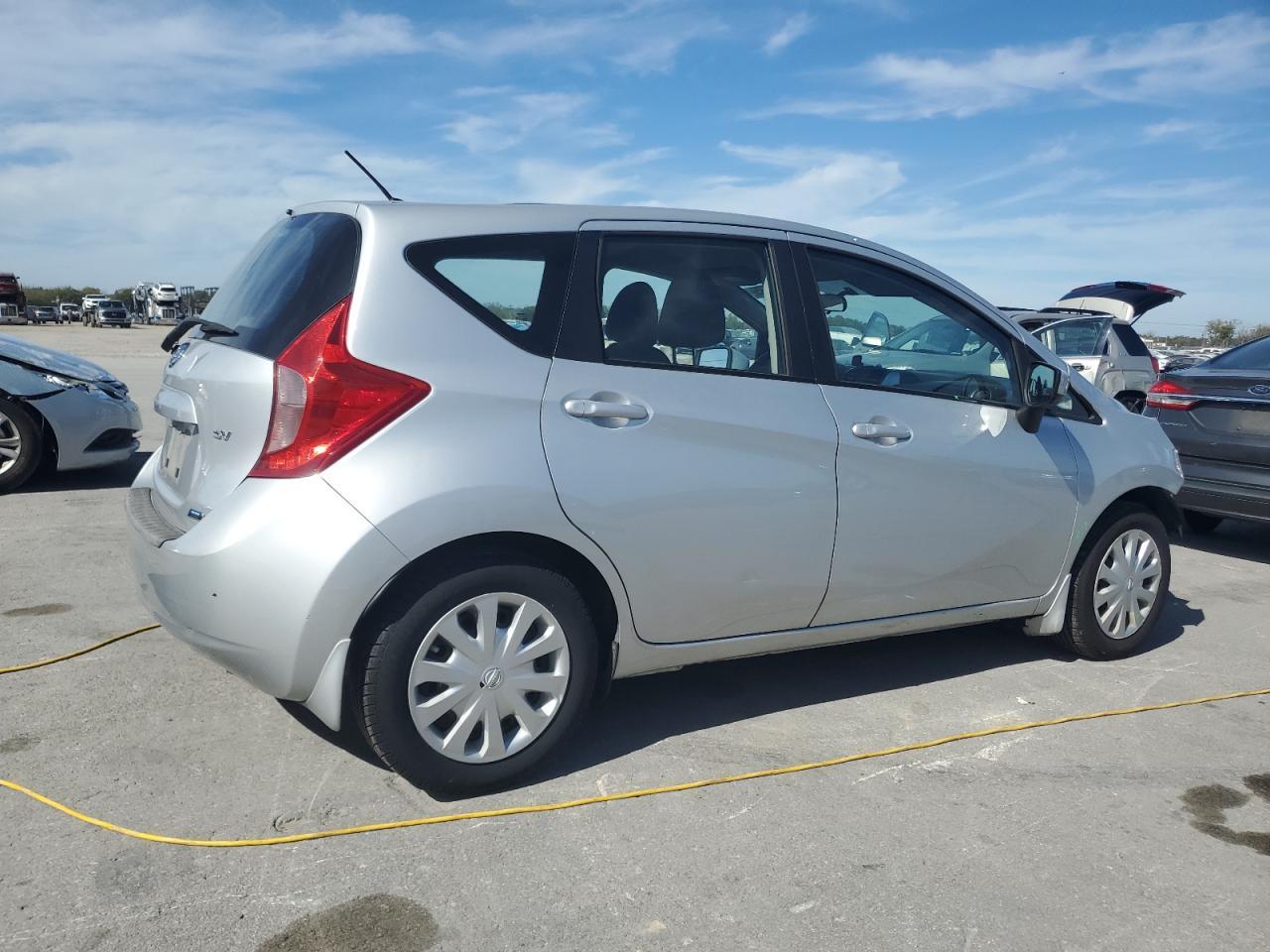 2015 NISSAN Versa Note